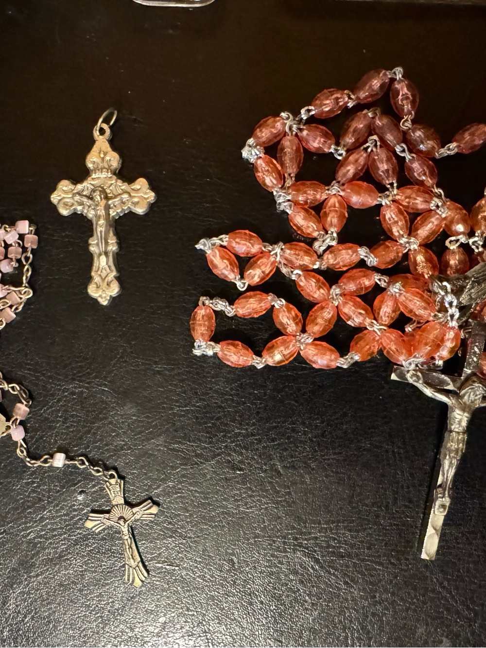 Set of religious rosaries different colors, marked “Italy” on the back of Cross - Picture 3 of 5